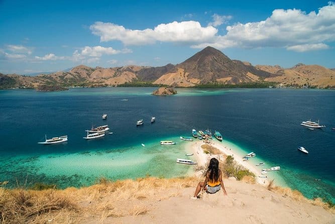 Best Time to Visit Komodo Island from Bali